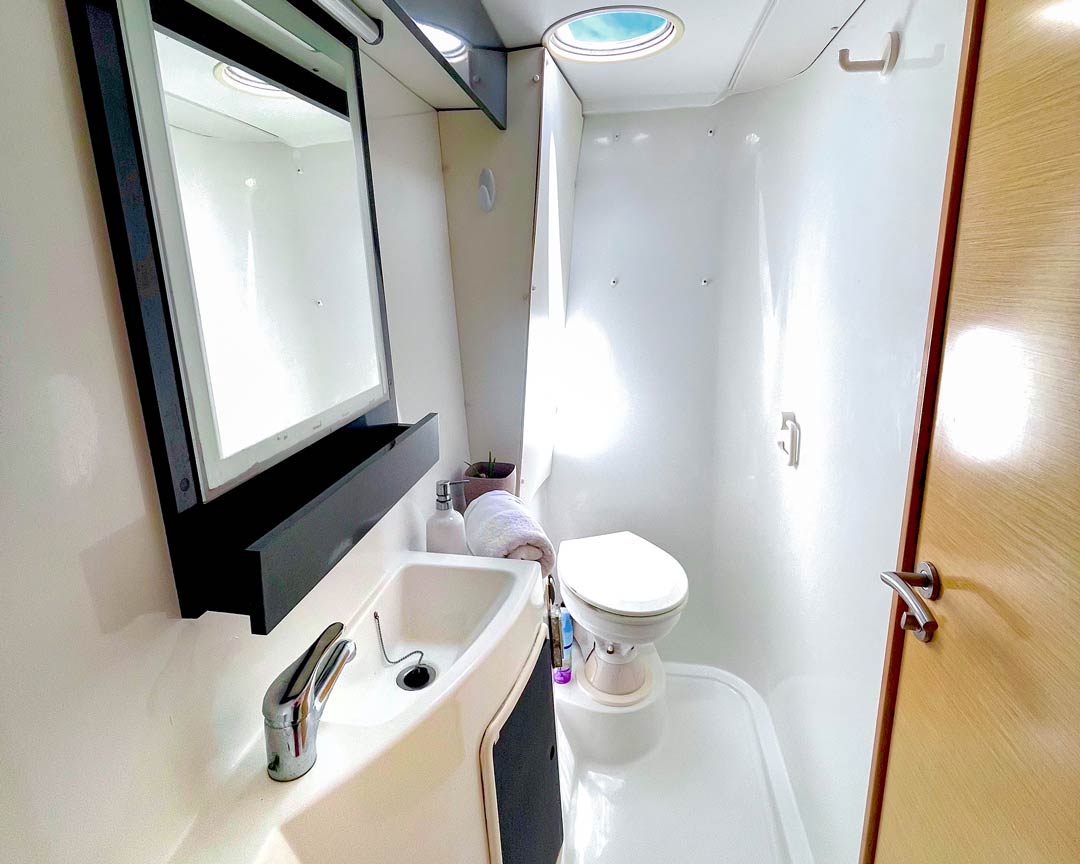 amenities-toilet-(1)