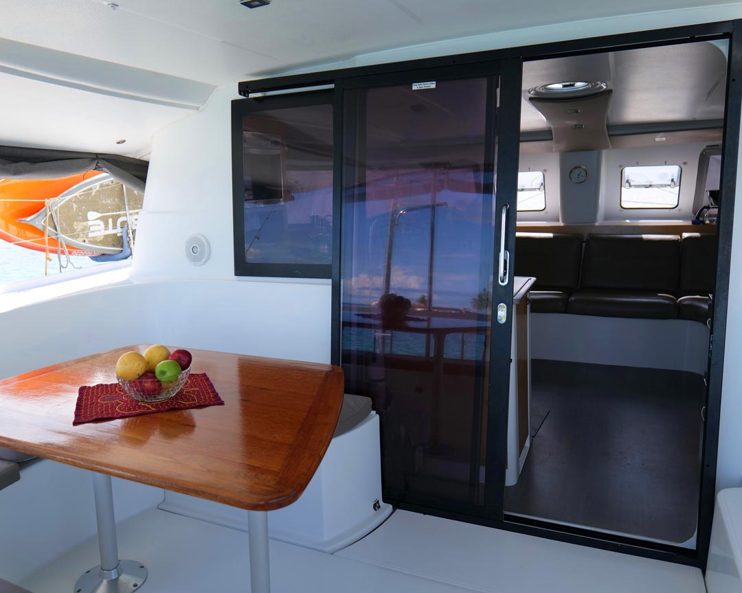 catamaran-outside-(10)